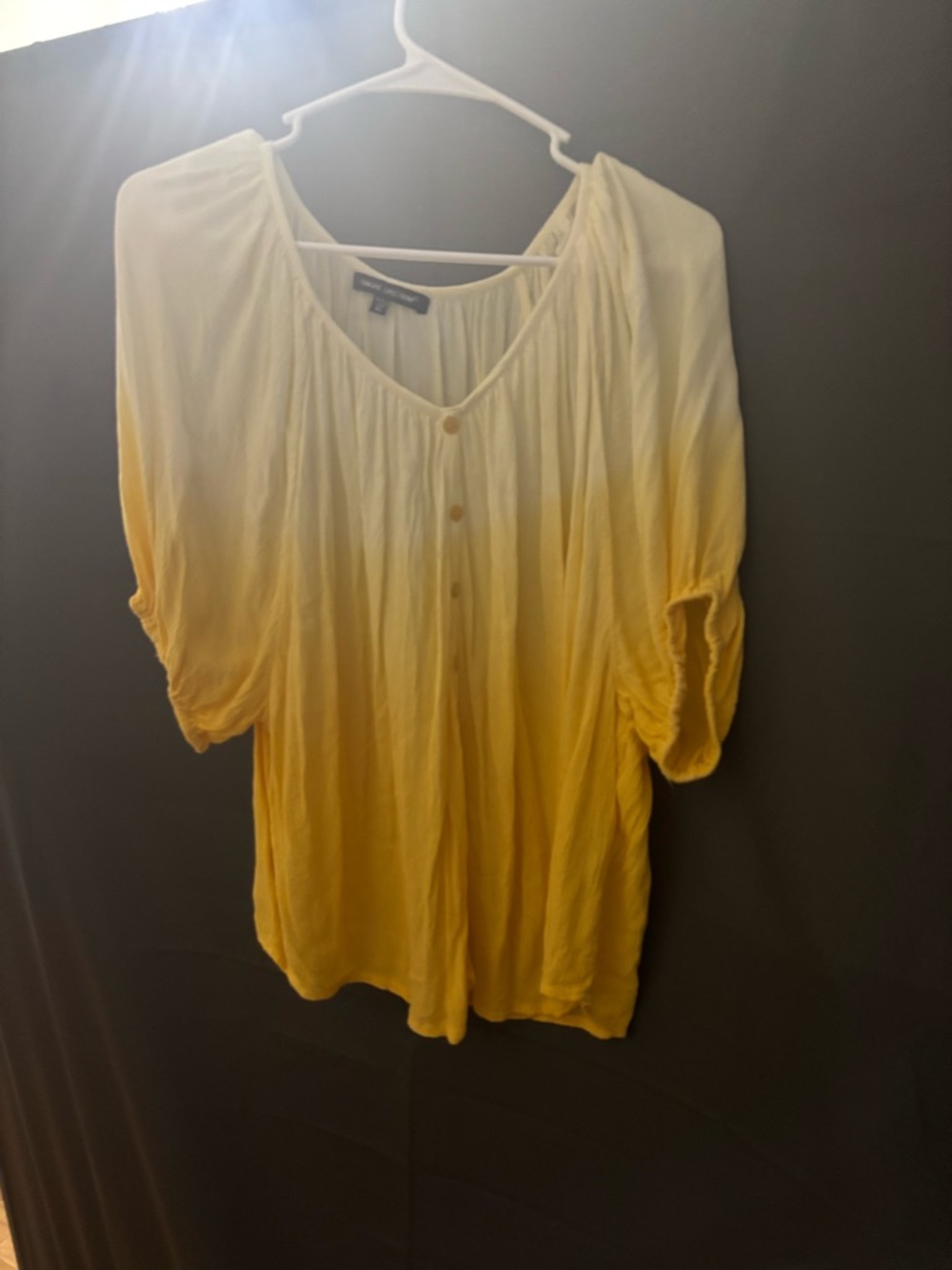 Cute Yellow Ombre Button-Front Top XL